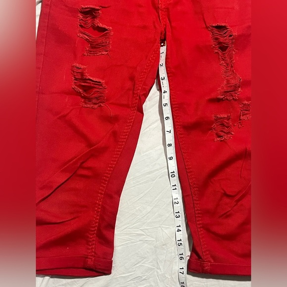 Vanilla Star Women's Red Distressed Cropped Jeans Size 7 - Picture 9 of 16